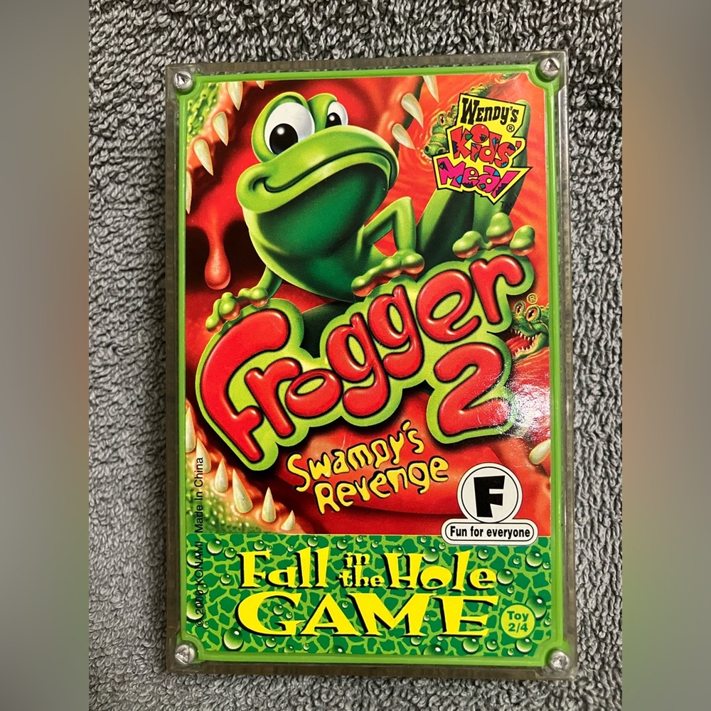 Vintage 2000 collectible Wendy's Frogger 2: Swampy's Revenge maze game.